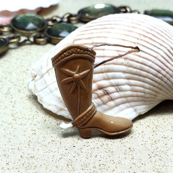 Vintage Enamel Coated Metal Boot Pin Brown Cowboy Spurs - Picture 2 of 5